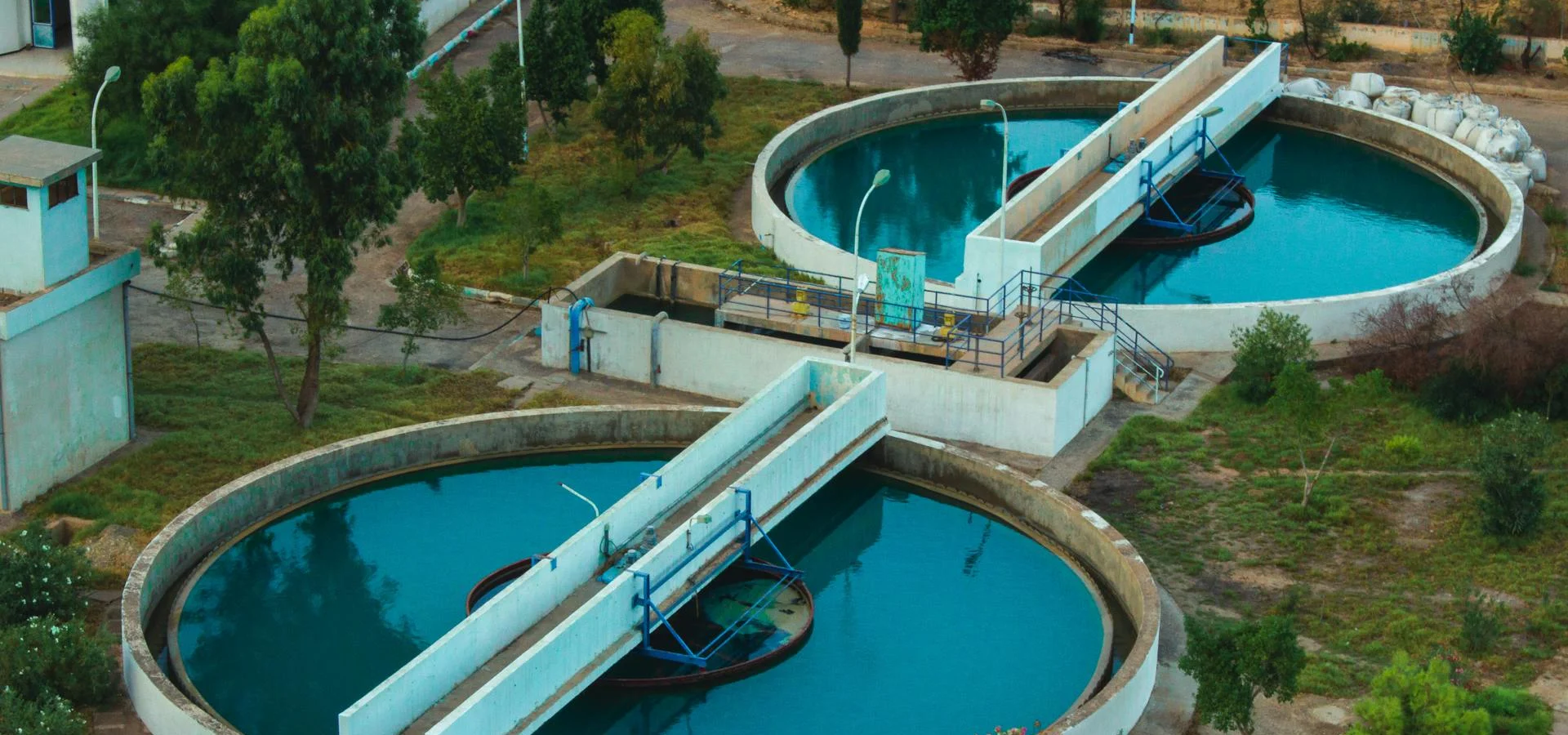 Planta de tratamiento de agua industrial ACQUAROSS